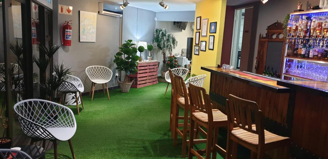 Stoneridge Hotel Гарипдам Екстериор снимка